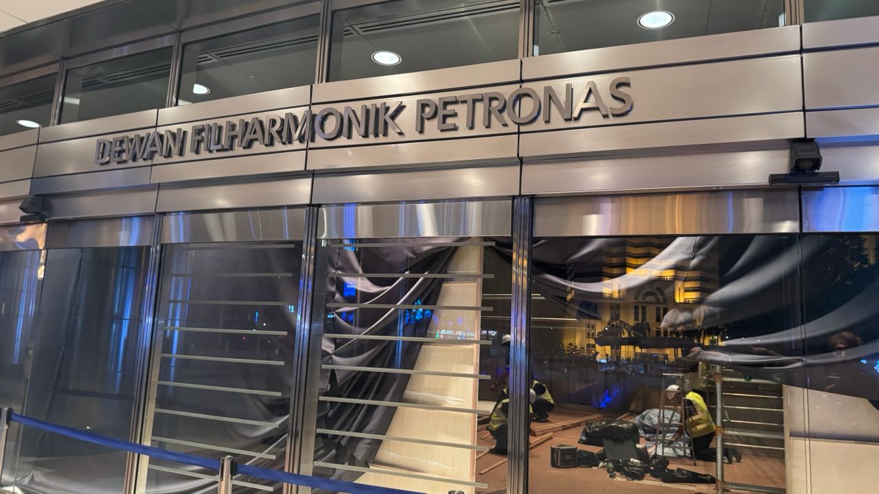 Dewan Filharmonik Petronas, KLCC, Temagi on site